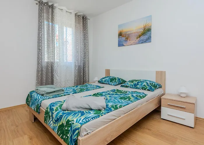 Appartement 2 Bedroom Amazing In Privlaka (Zadar)